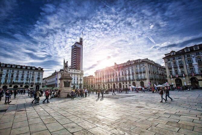 Turin by night 2-hour monolingual walking experience - How the 2-hour flow stays manageable